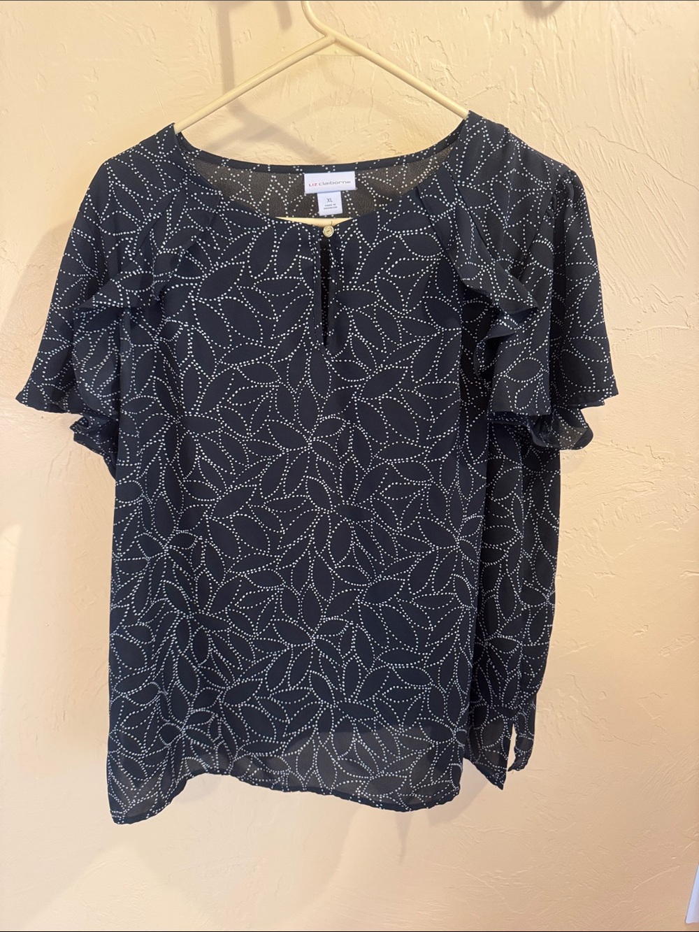 Ava & Viv Navy Dot Leaf Flutter Sleeve Top